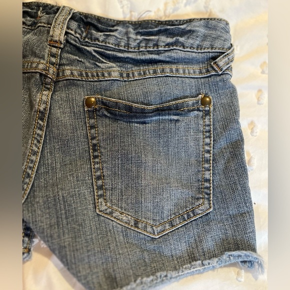 FP Free People Womens W 25 Denim Jean Fringe Hem Shorts - Picture 8 of 9